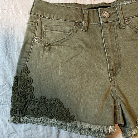 Aeropostale High Waist Short - Picture 2 of 6